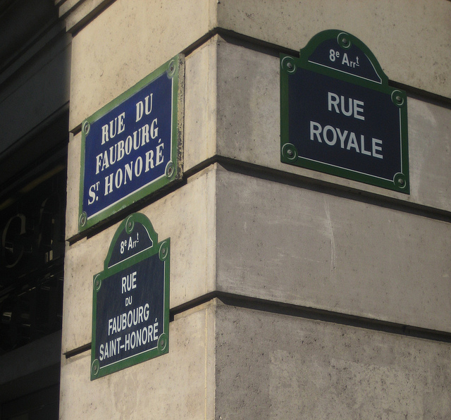 Angle rue Royale et rue du Faubourg Saint Honoré.