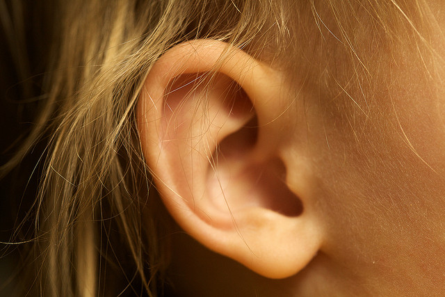 oreille d'enfant