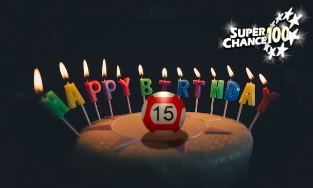 Un gâteau d'anniversaire pour les 15 ans de l'EuroMillions.