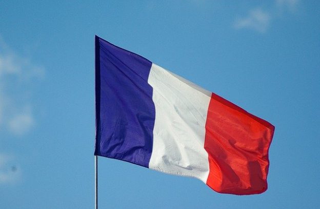 C'est un drapeau français.